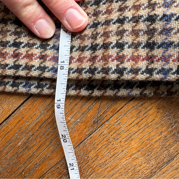 J.Crew Wool Houndstooth A-Line Skirt | Dark Academia | Size 4 - Picture 8 of 8